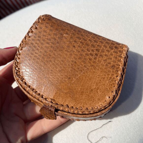 VTG Lizard Leather Coin Purse Hand-Stitched Mid Century Clamshell Wallet - Picture 1 of 6